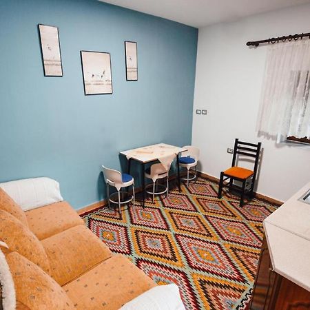 شقة Bb Apartament Gjirokastër المظهر الخارجي الصورة