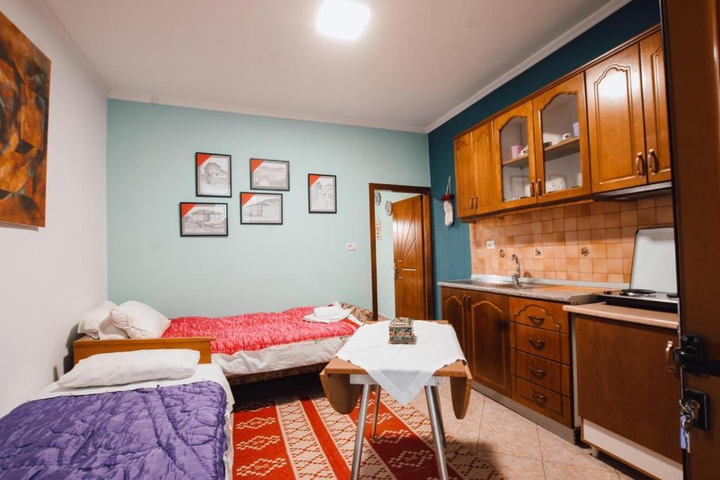 شقة Bb Apartament Gjirokastër المظهر الخارجي الصورة