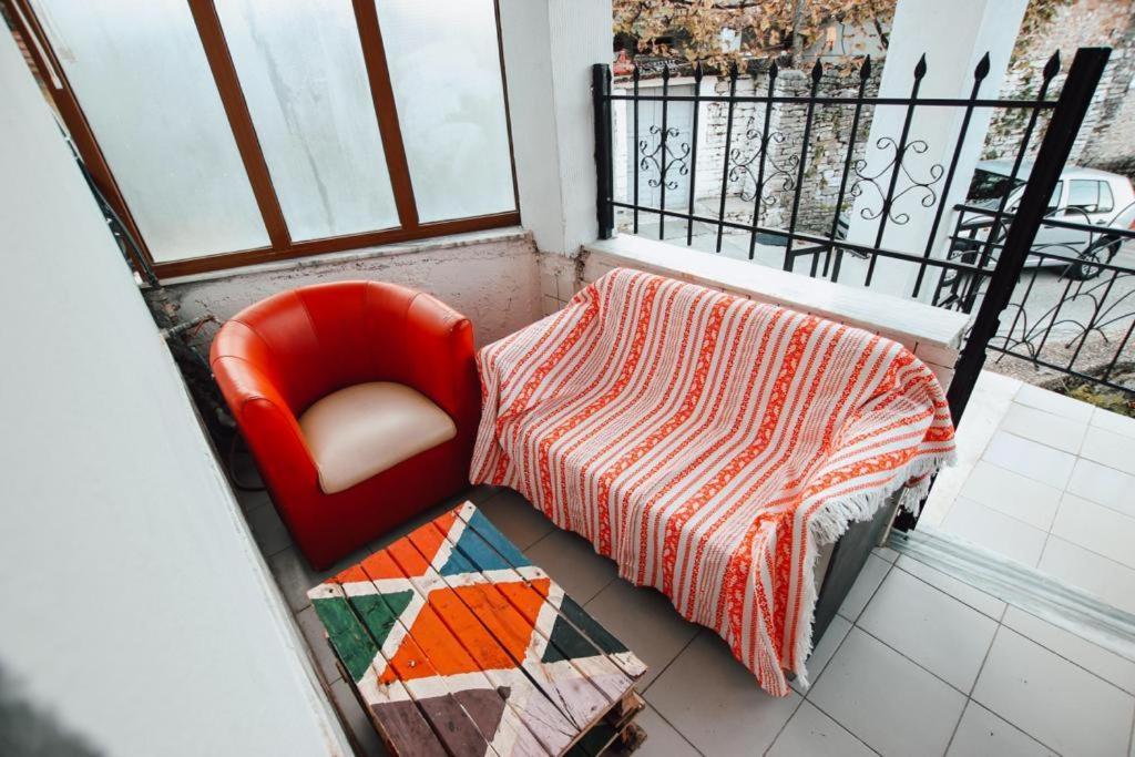 شقة Bb Apartament Gjirokastër المظهر الخارجي الصورة